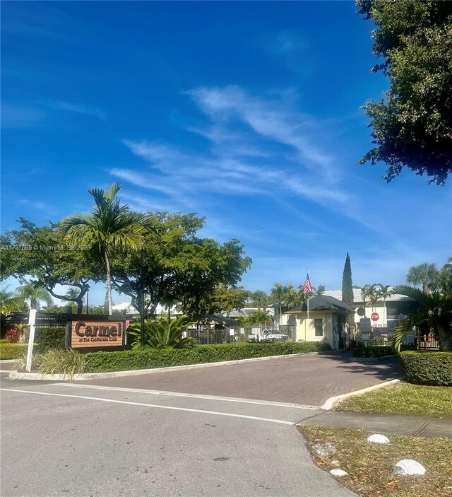 919 NE 199 Unit 103, Miami, FL 33179 - photo 1