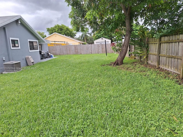 view of yard with cooling unit