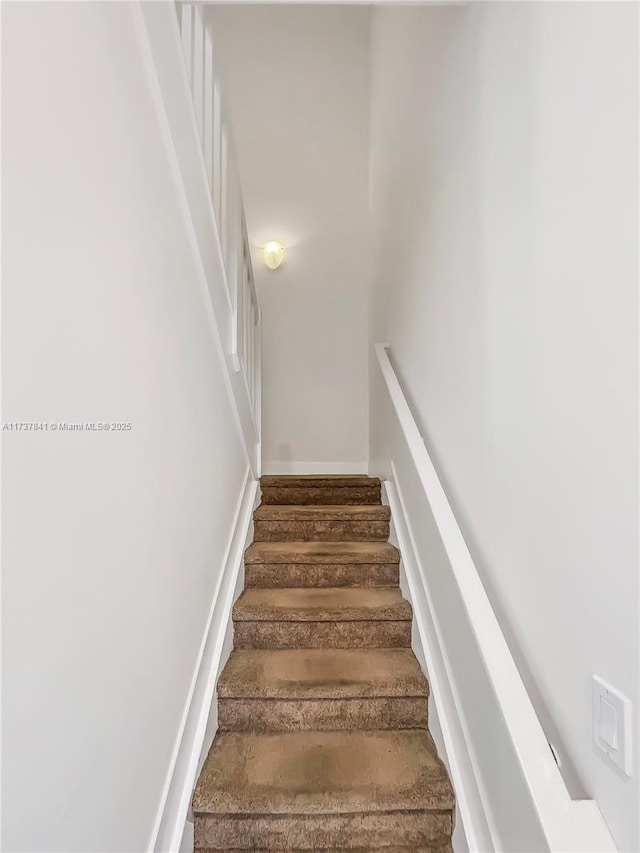 4745 NW 84th Ct Unit 15, Doral, FL 33166 - view of stairs