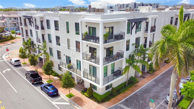 4745 NW 84th Ct Unit 15, Doral, FL 33166 - view of property with uncovered parking