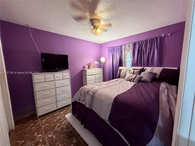 bedroom with ceiling fan