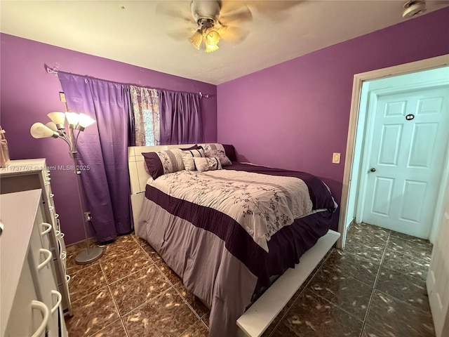 bedroom with ceiling fan