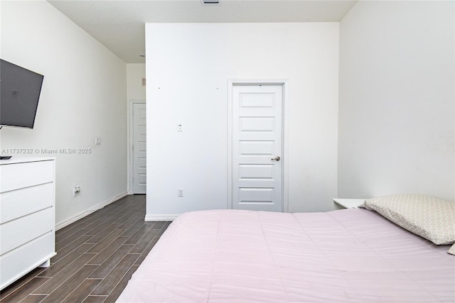 bedroom with a closet