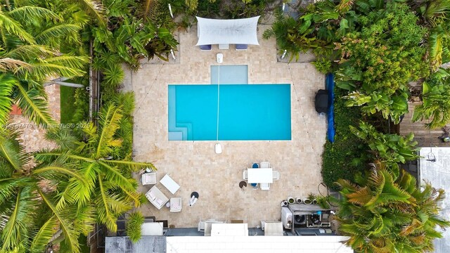 1528 NE 17th Ter, Fort Lauderdale, FL 33304 - drone / aerial view