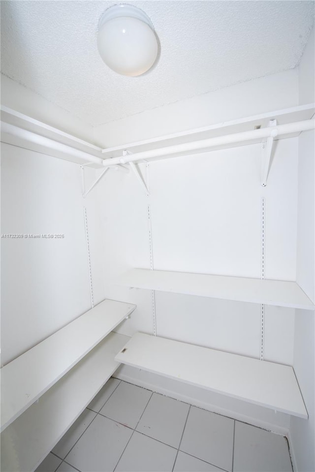 16950 W Dixie Hwy Unit B320, North Miami Beach, FL 33160