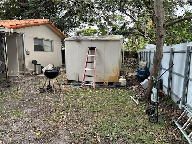 view of outbuilding