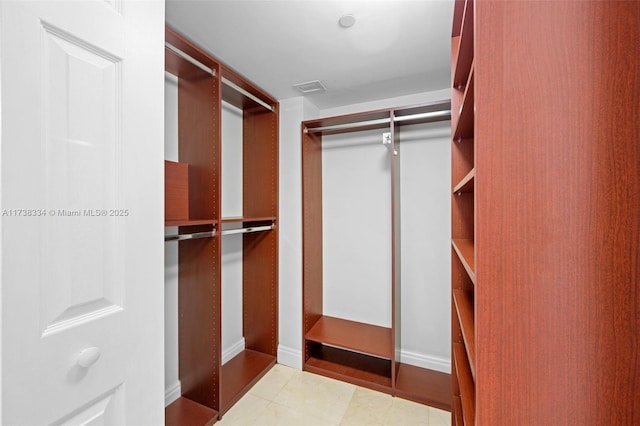 view of spacious closet