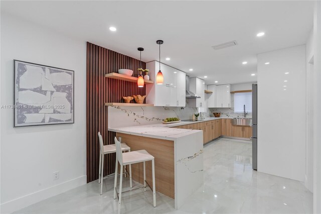 2964 NE 36th St, Lighthouse Point, FL 33064 - kitchen featuring open shelves, modern cabinets, a peninsula, white cabinetry, and recessed lighting