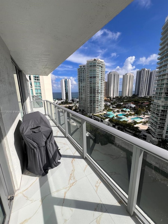 balcony featuring grilling area