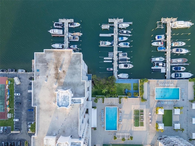 bird's eye view with a water view