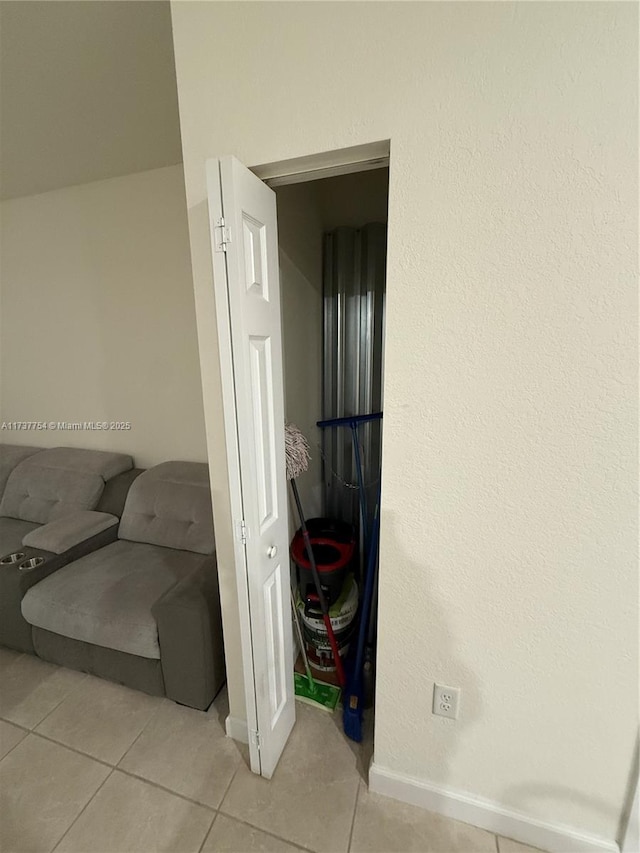 10519 W 33rd Ct Unit 10519, Hialeah, FL 33018 - detailed view of baseboards