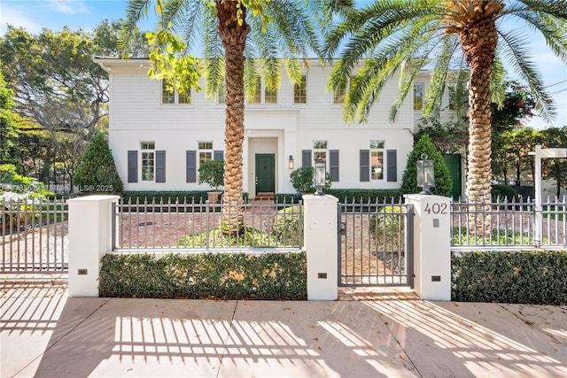 view of front of house with a fenced front yard