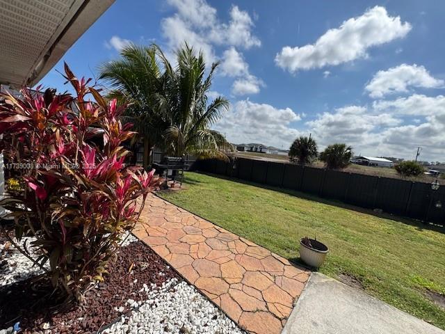 view of yard with a patio