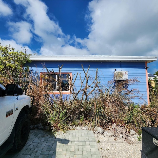 109 S Layton Dr, Long Key, FL 33001 - view of side of home
