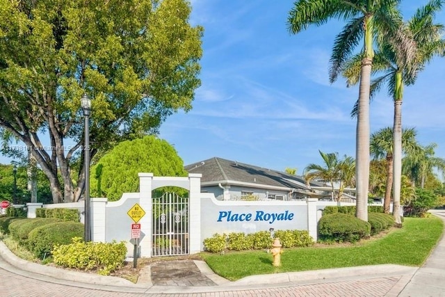 view of community / neighborhood sign