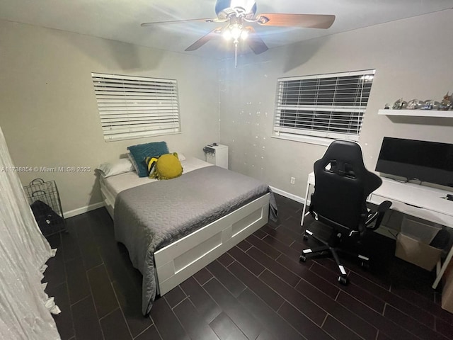 bedroom with ceiling fan