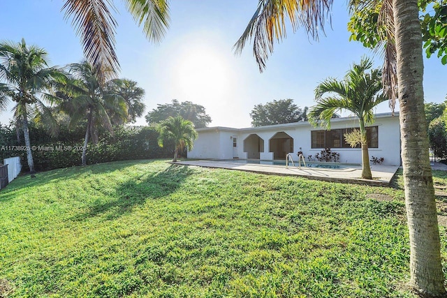 view of yard with a patio