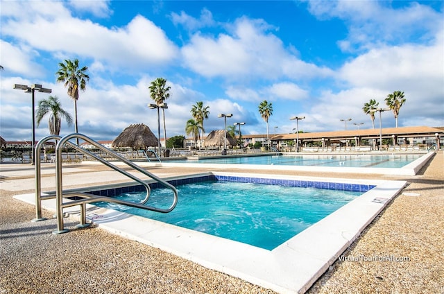 view of swimming pool