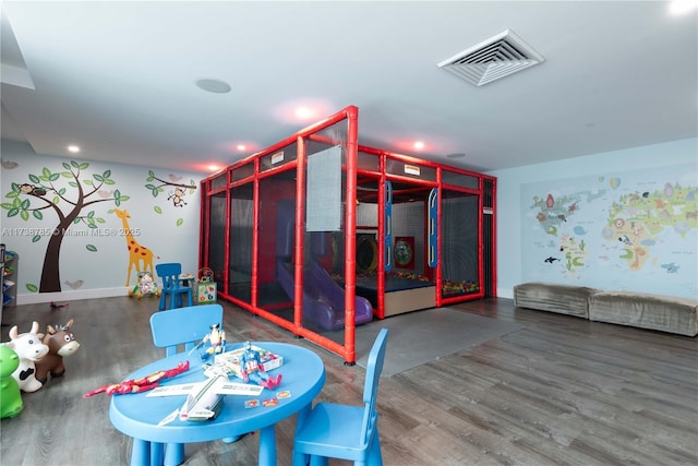 game room featuring hardwood / wood-style flooring