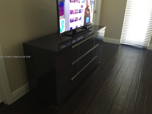 room details featuring hardwood / wood-style flooring