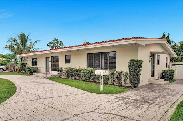 view of mediterranean / spanish-style home