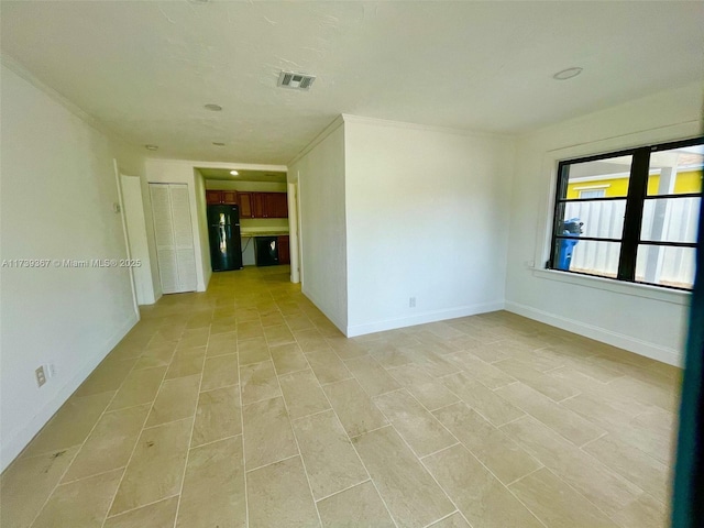 empty room with ornamental molding