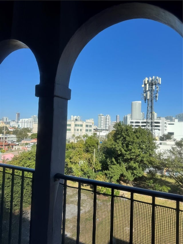 777 SW 9th Ave Unit 519, Miami, FL 33130 - balcony featuring a view of city