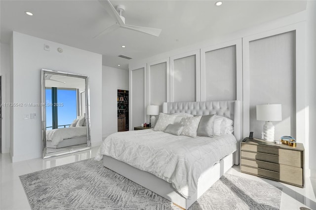 bedroom featuring ceiling fan