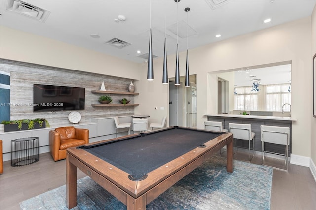 playroom featuring hardwood / wood-style floors and pool table