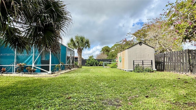 view of yard with a shed