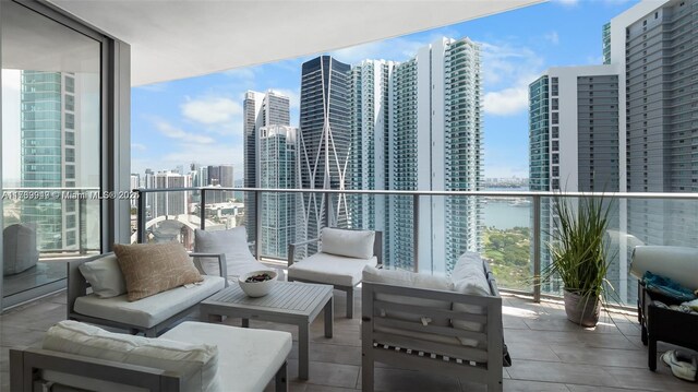 851 NE 1st Ave Unit 3303, Miami, FL 33132 - view of balcony