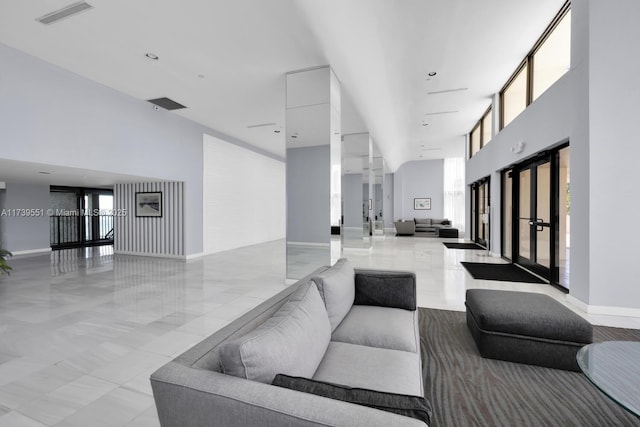 801 N Venetian Dr Unit 201, Miami, FL 33139 - community lobby with a high ceiling