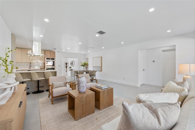 326 SE 3rd St, Dania Beach, FL 33004 - living area featuring recessed lighting