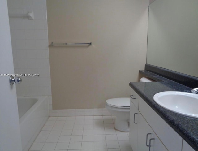 full bathroom featuring tile patterned flooring, vanity, independent shower and bath, and toilet