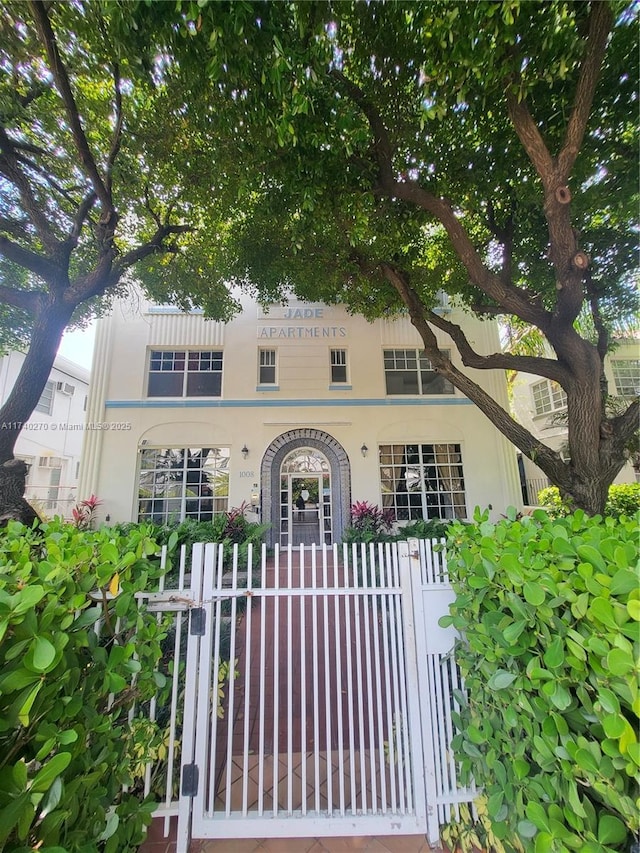 view of front of home