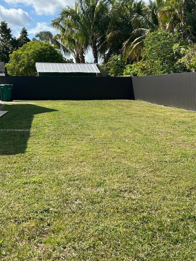 15281 SW 153rd St, Miami, FL 33187 - view of yard featuring fence