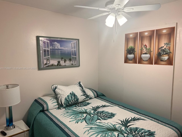 bedroom featuring a ceiling fan