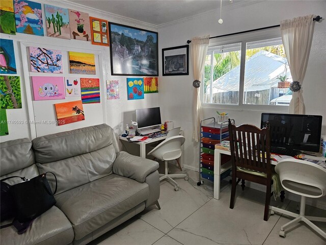 1260 NW 4th St, Miami, FL 33125 - office space featuring ornamental molding and baseboards