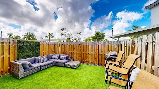 view of yard featuring an outdoor living space