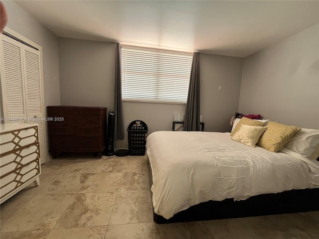 bedroom featuring a closet