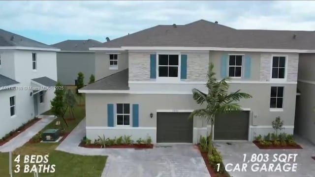 view of front facade with a garage