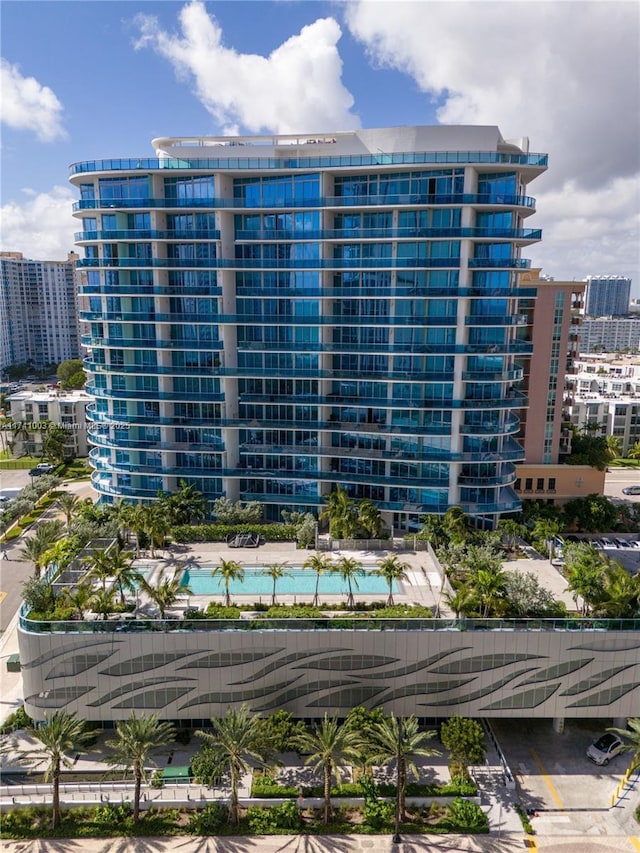 17550 Collins Ave Unit 1501, Sunny Isles Beach, FL 33160 - view of property with a city view