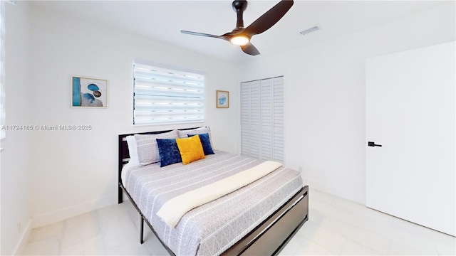 bedroom featuring ceiling fan