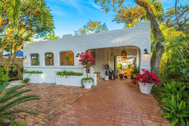 view of mediterranean / spanish-style home