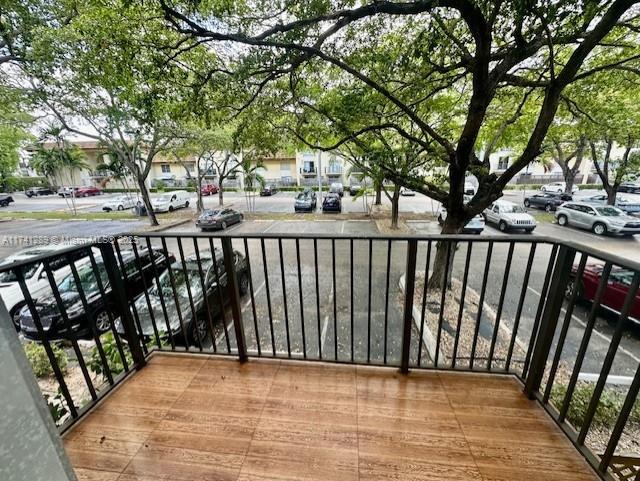 8600 SW 109th Ave Unit 4-216, Miami, FL 33173 - balcony featuring a residential view