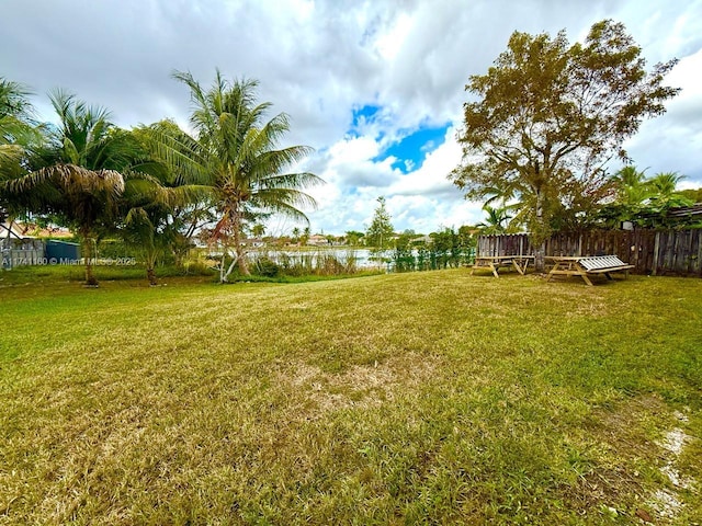 view of yard featuring fence