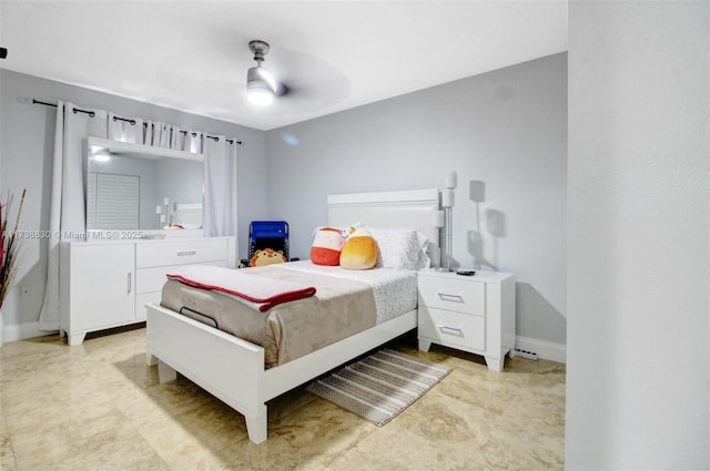 bedroom with ceiling fan