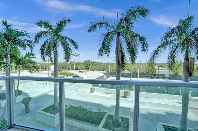 2681 N Flamingo Rd Unit 605S, Sunrise, FL 33323 - view of pool
