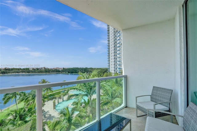 2681 N Flamingo Rd Unit 605S, Sunrise, FL 33323 - balcony featuring a water view and view of pool