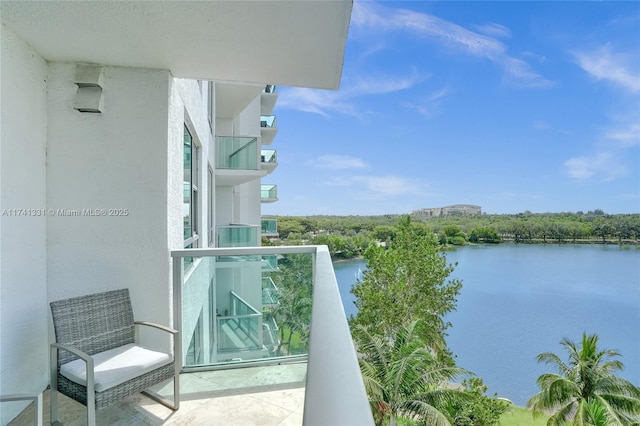 2681 N Flamingo Rd Unit 605S, Sunrise, FL 33323 - balcony with a water view